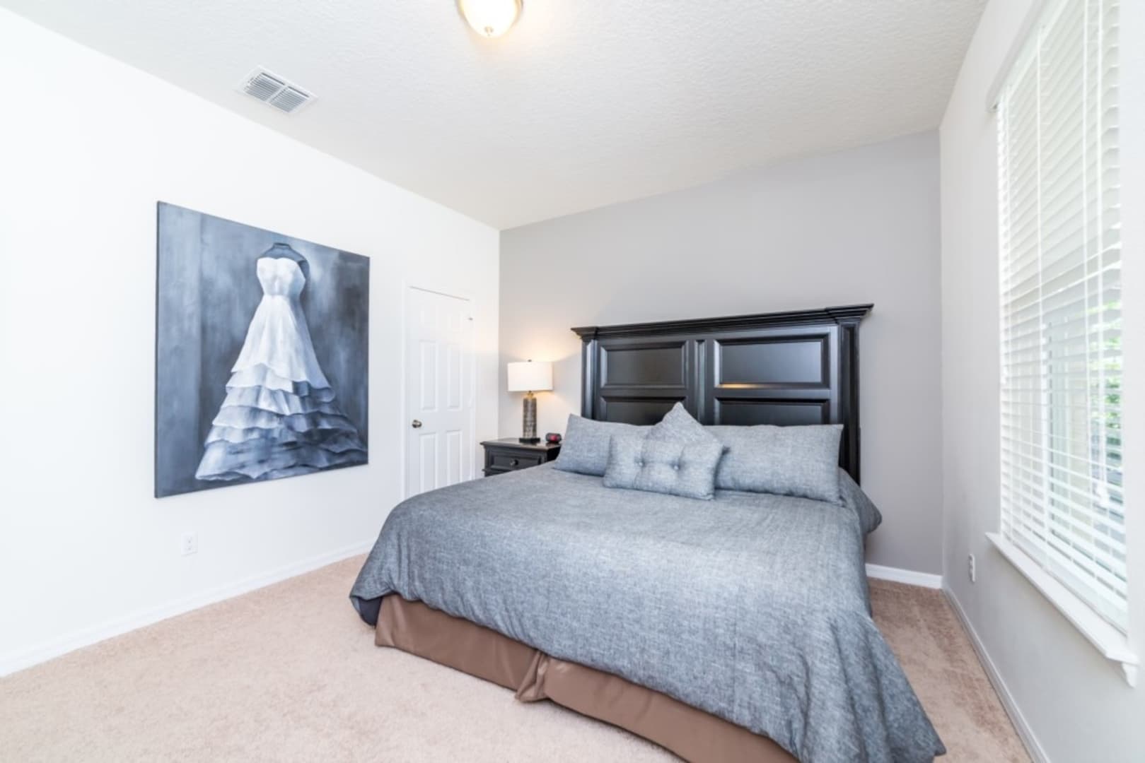 Gallery Image 808