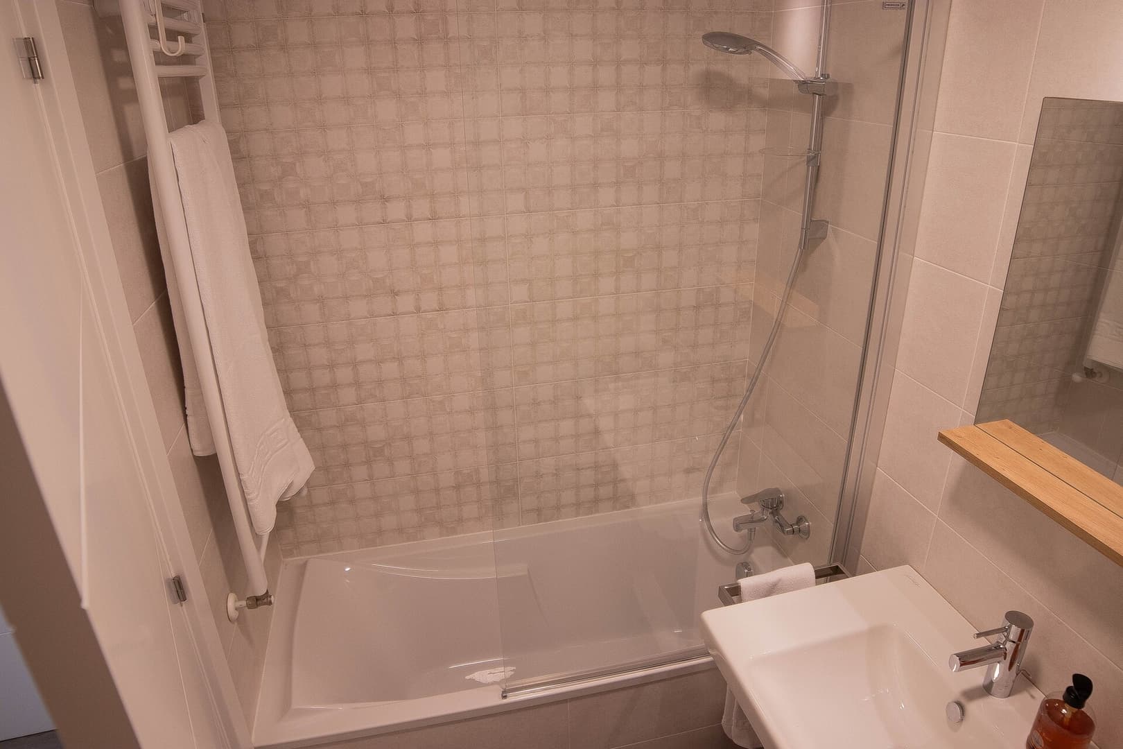 Gallery Image 16