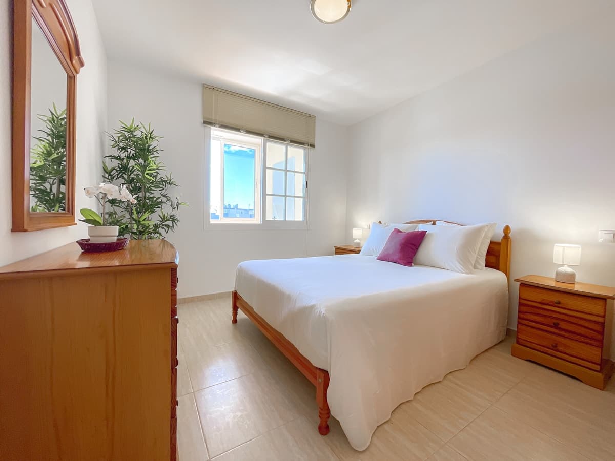 Fee4Me Casa Emilia few meters from the beach