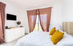 Eden Rentals 102 Surfy Stylish Bed&Coffee Balcony