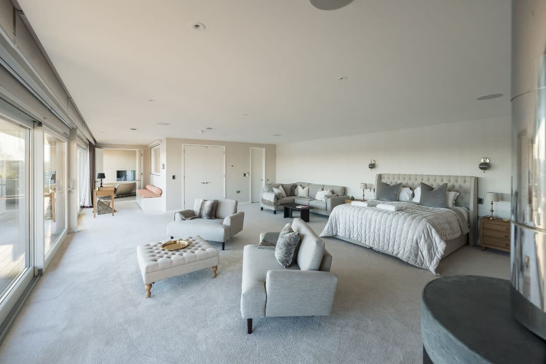 Gallery Image 77