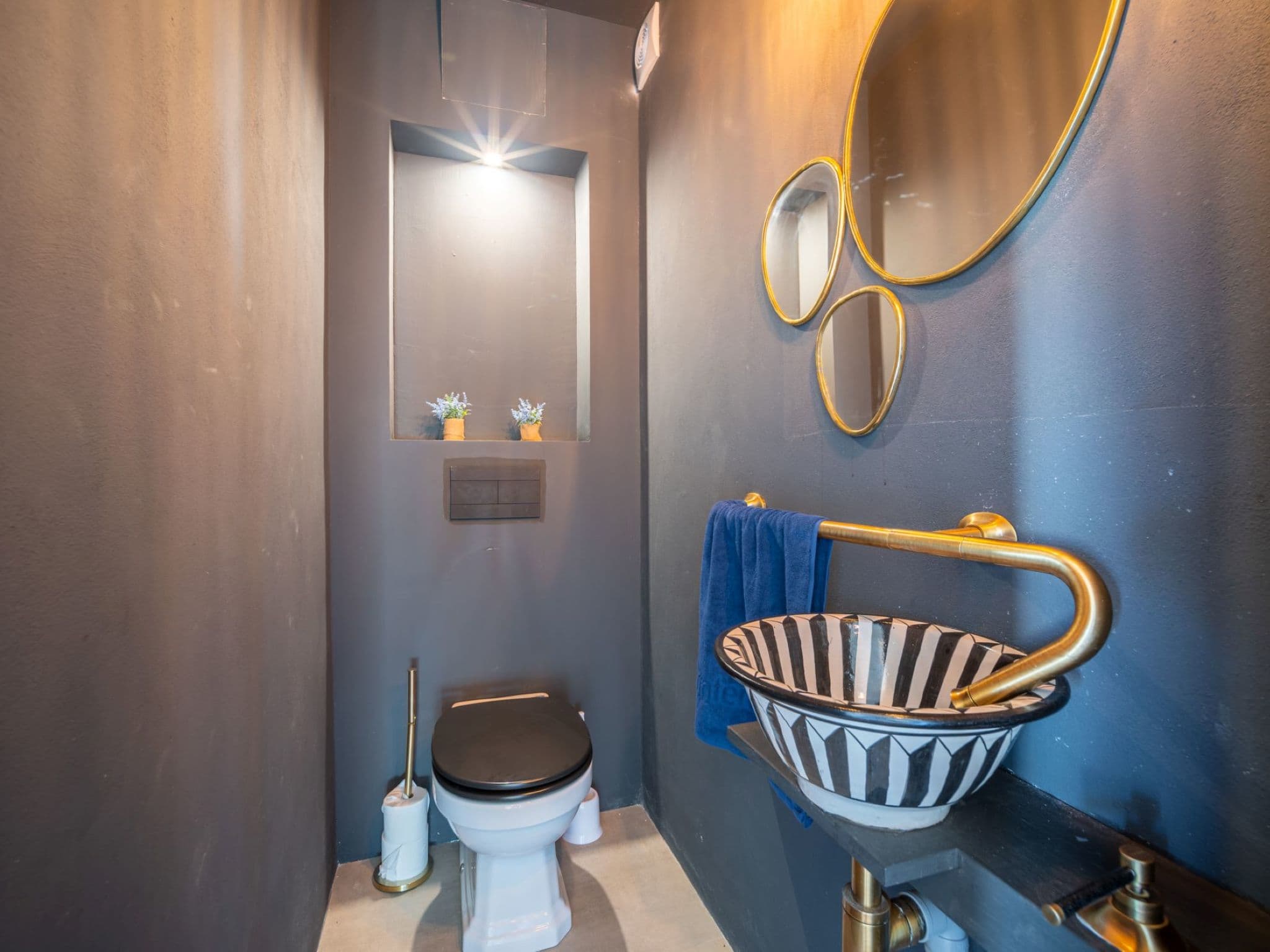 Bathroom / Wellness