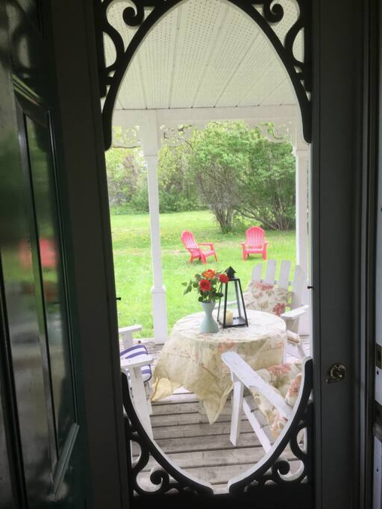 Beautiful Side Porch