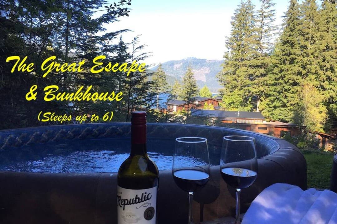 The Great Escape - Port Renfrew & Bunkhouse