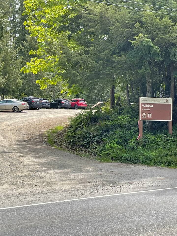 Be sure and get your WA Discover Pass if you want to park at the Wildcat trail head.  Our suggestion is to skip the Discovery Pass and make the short walk to the trail head  part of your hike ;)