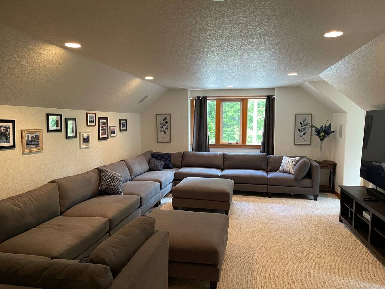 Gallery Image 79