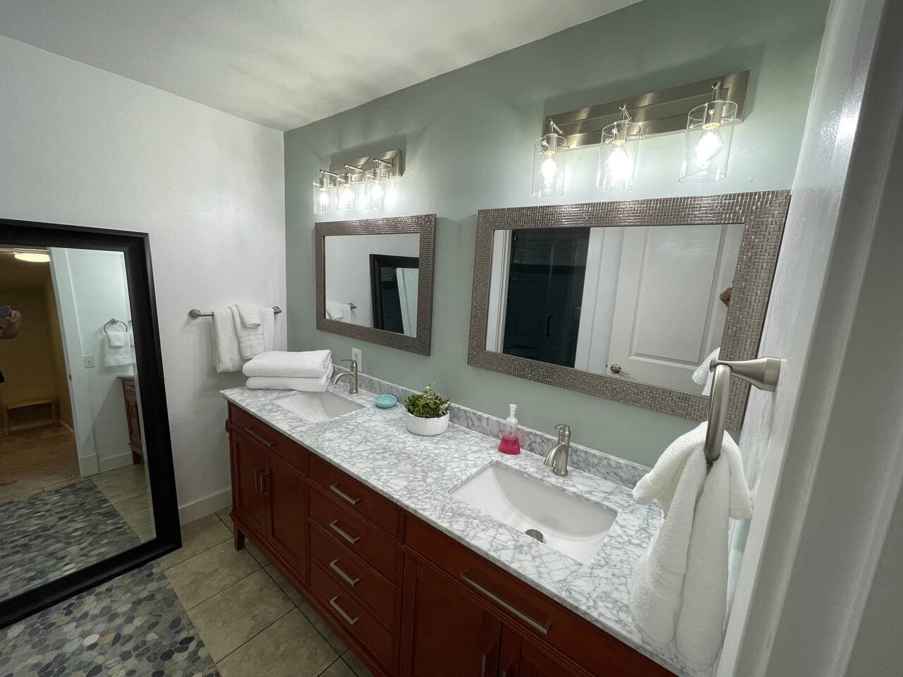 Gallery Image 25