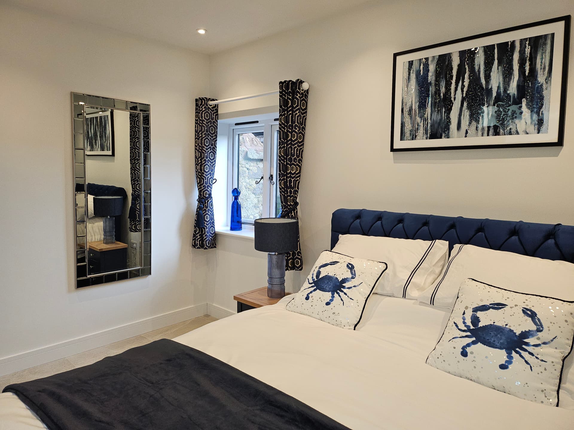 Sleeps 12, Stunning, Dog Friendly, Hot Tub,Rural