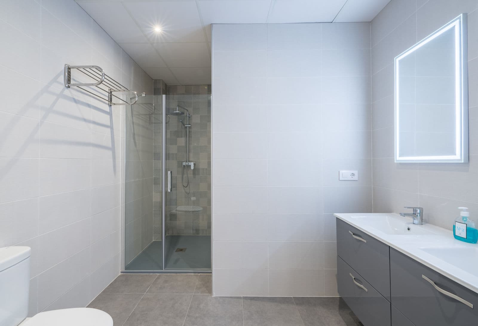 En suite bathroom