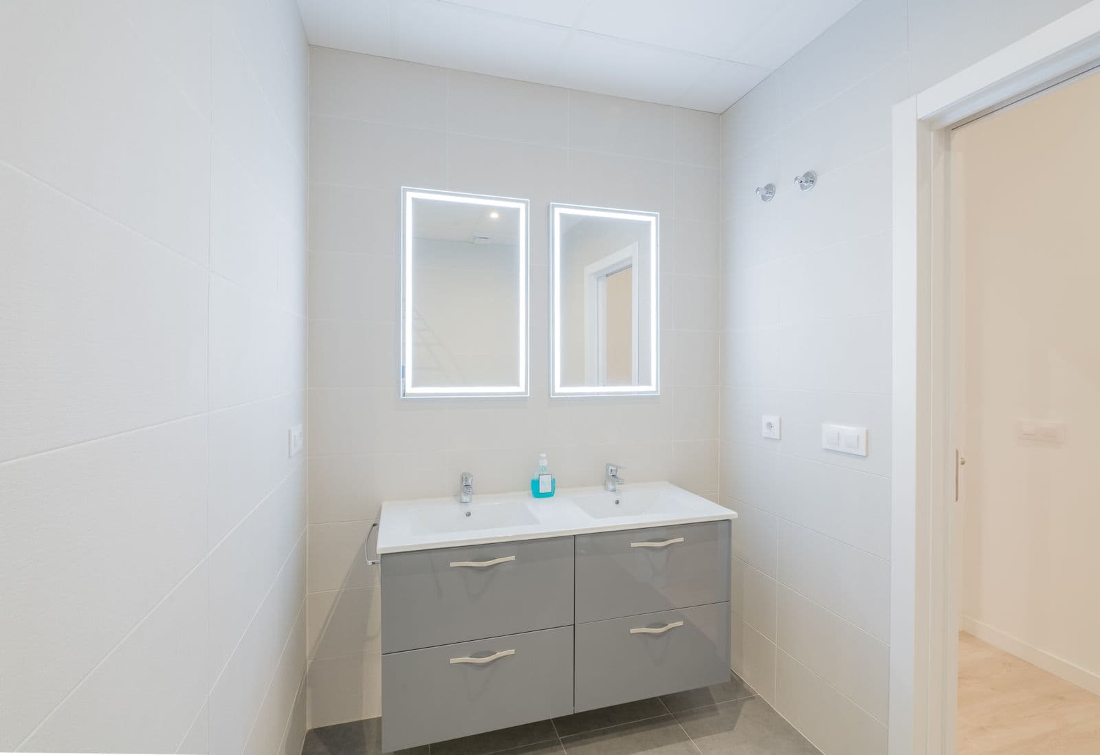 En suite bathroom