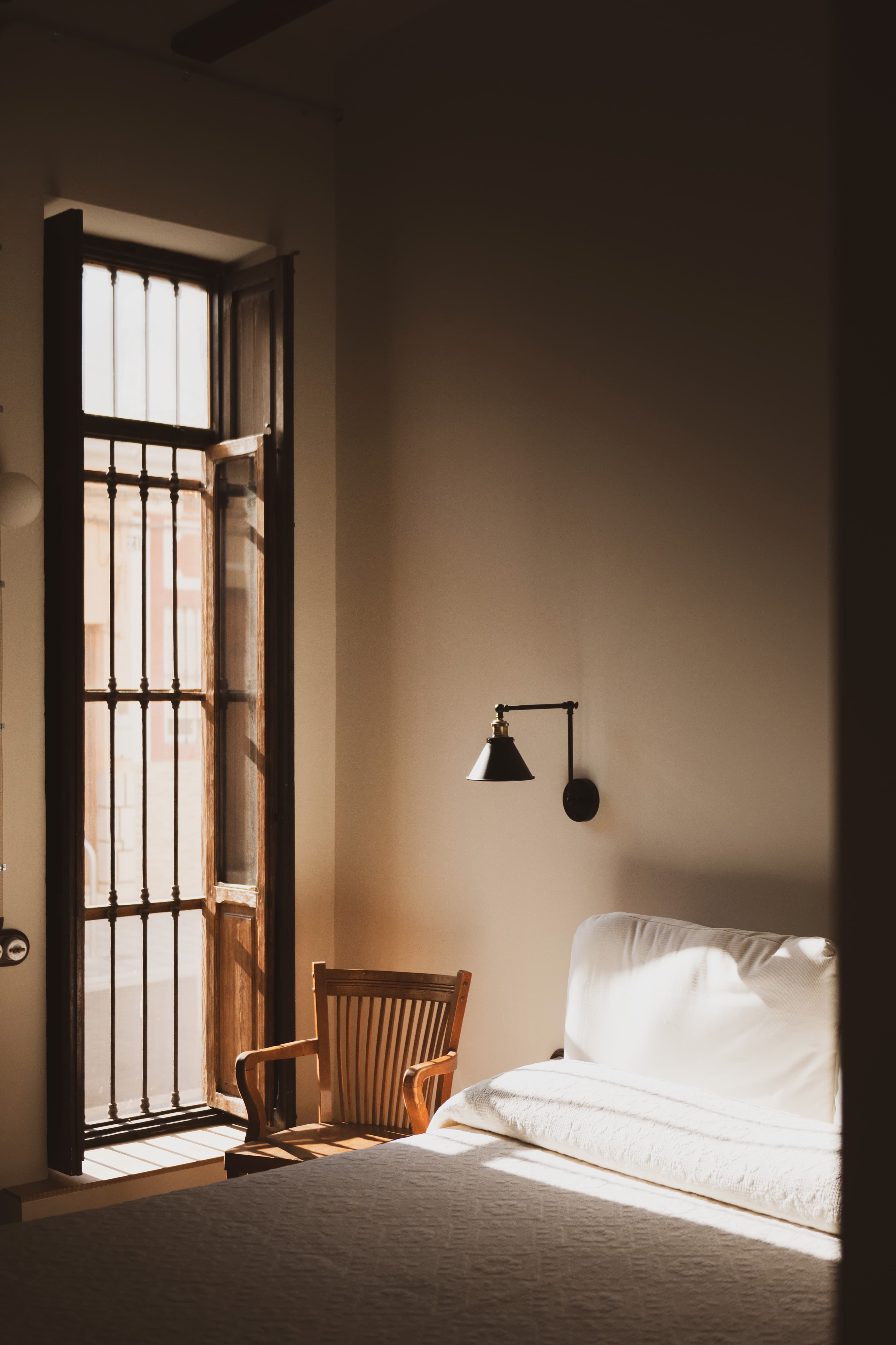 Lina - Bedroom