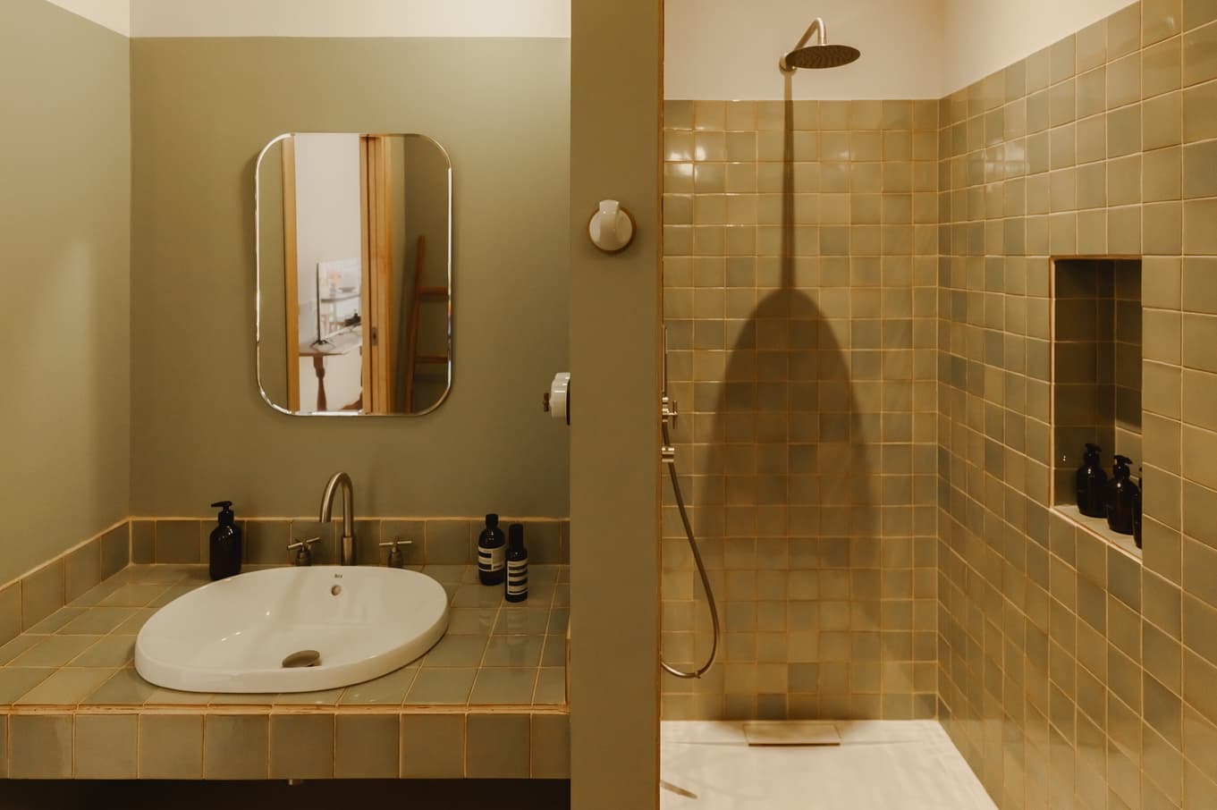 Lina - Bathroom