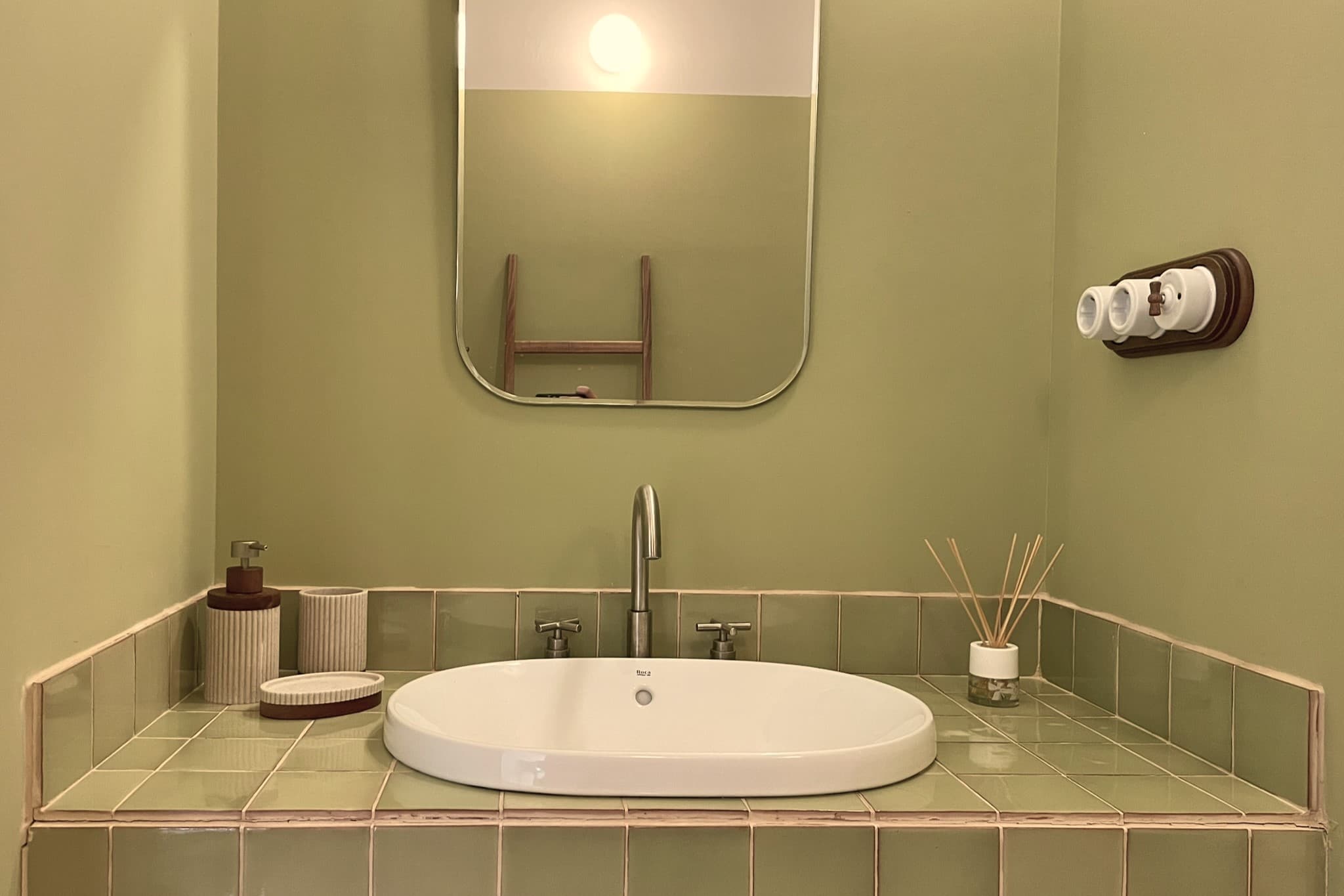 Lina - Bathroom