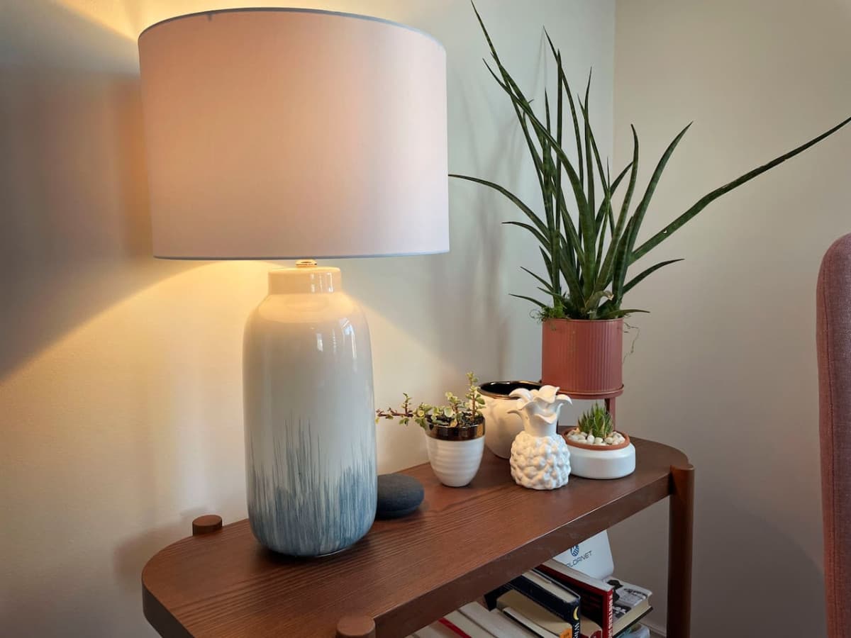 Quaint and contemporary decor throughout.