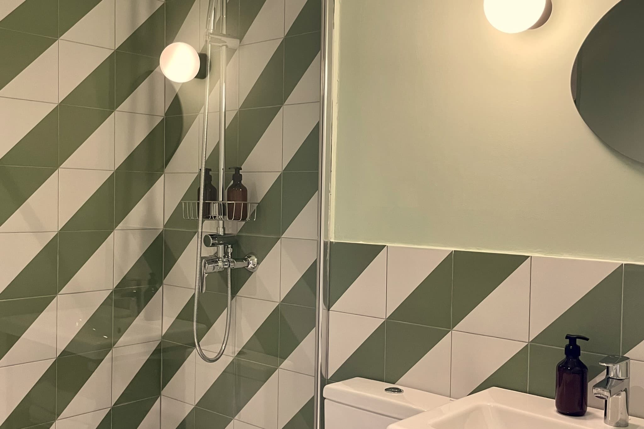 Juana - Bathroom