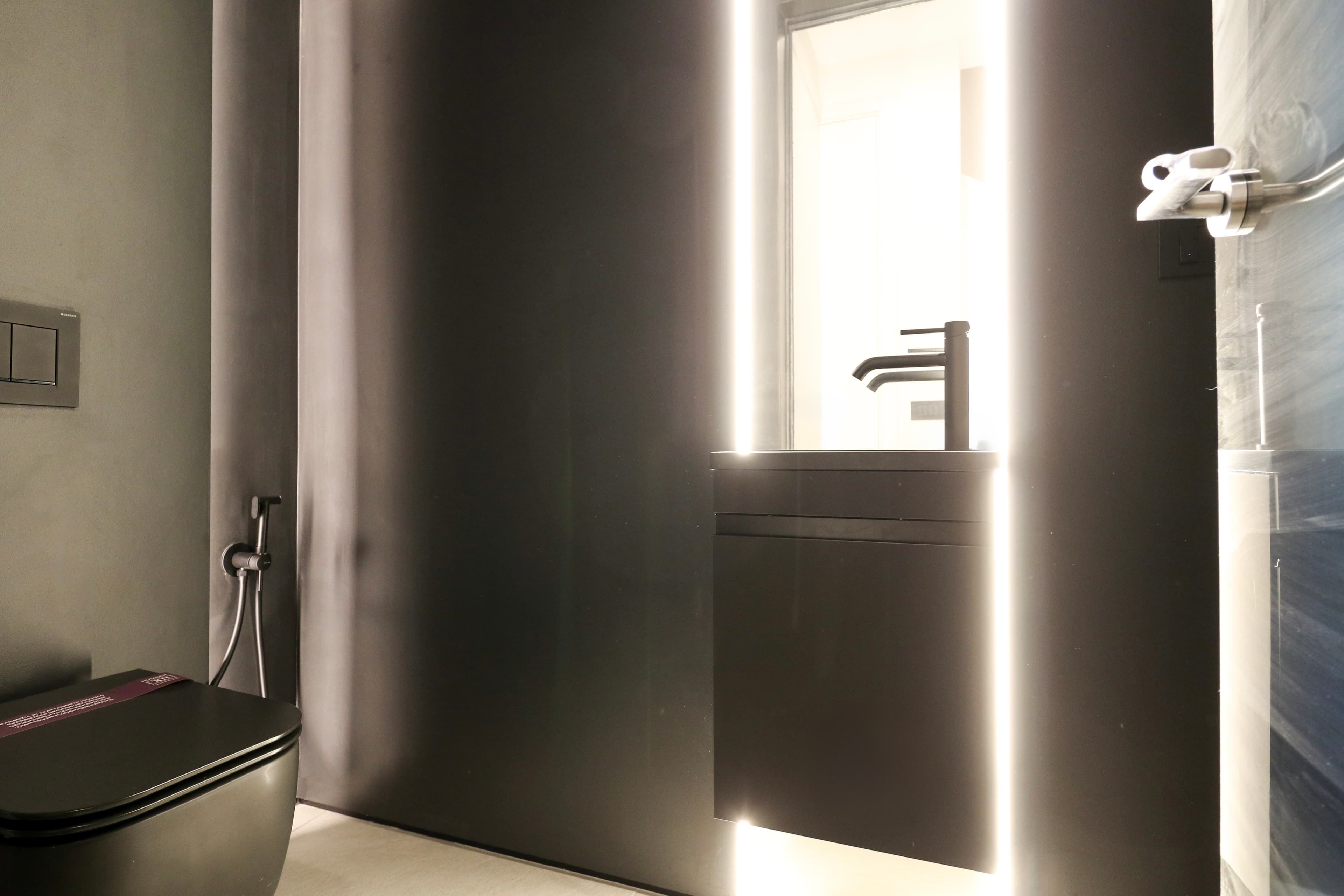 Half-Bathroom on the Ground floor