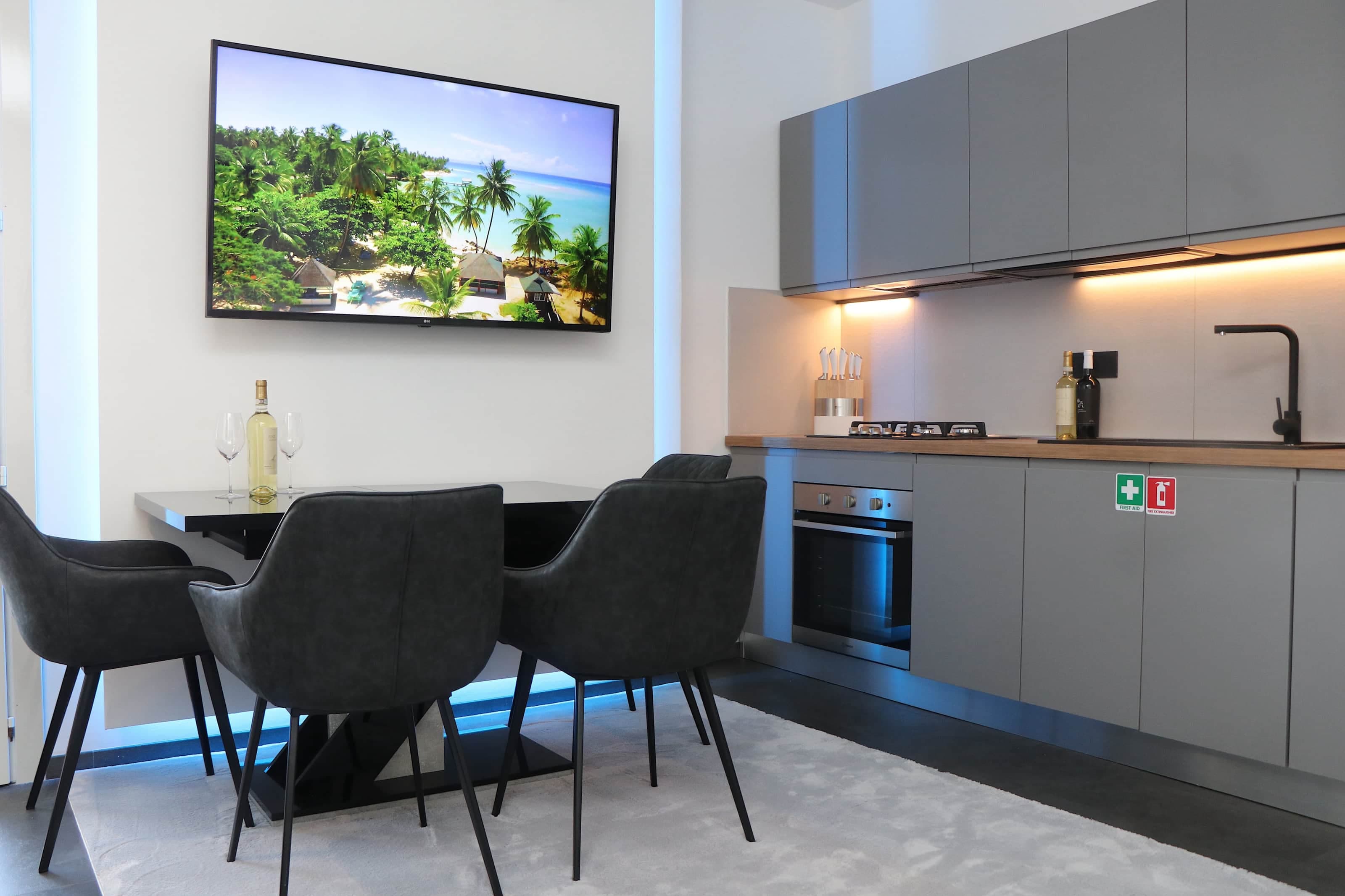 Dining Area and fully equipped Kitchen