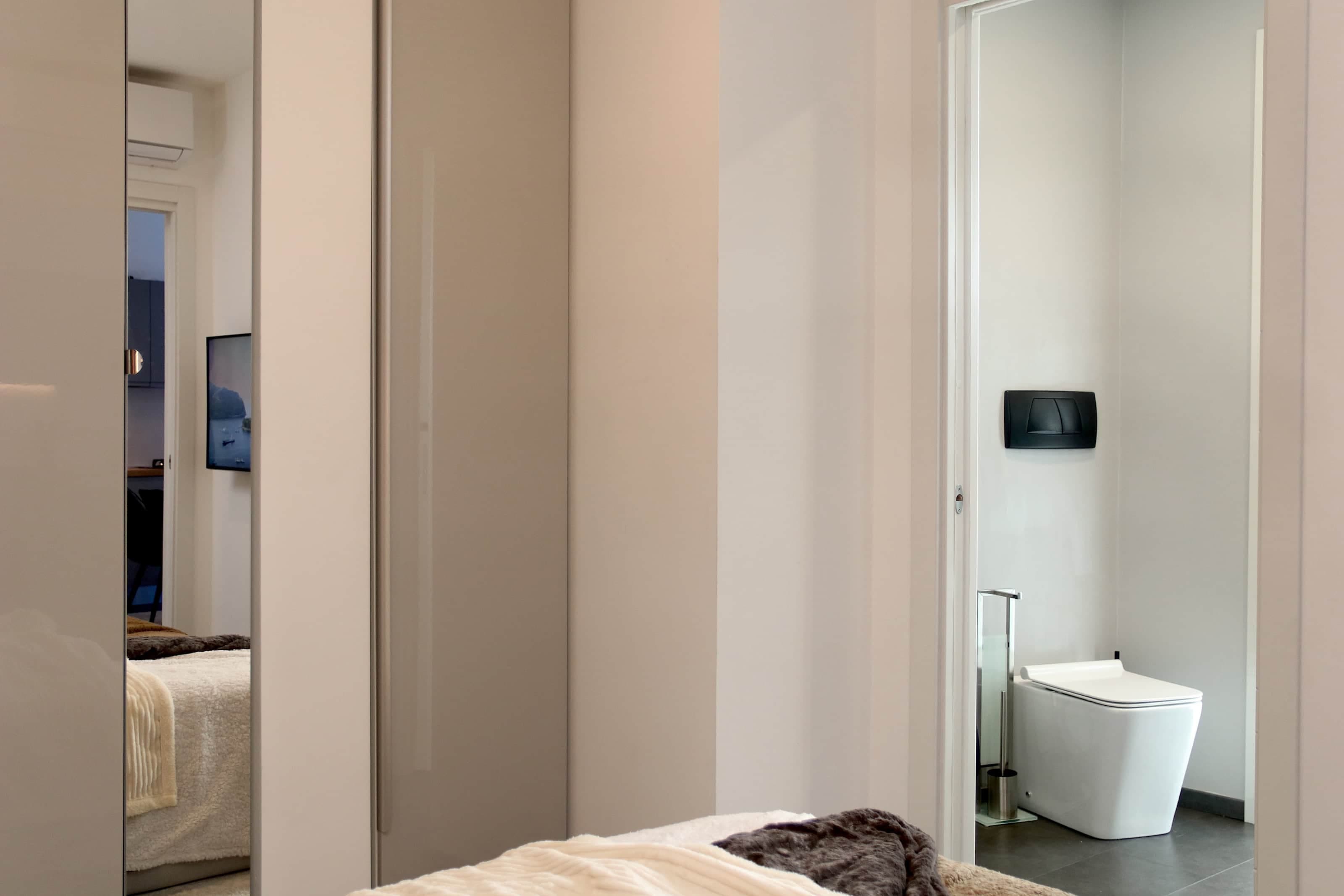 Bedroom - Ensuite Bathroom