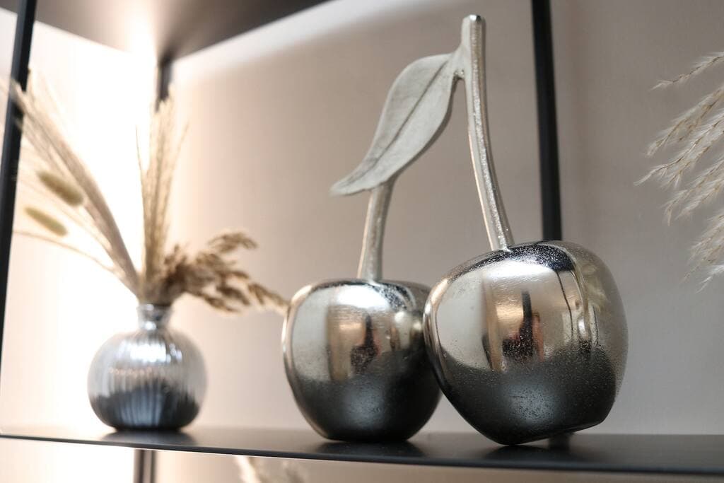 Decorative details