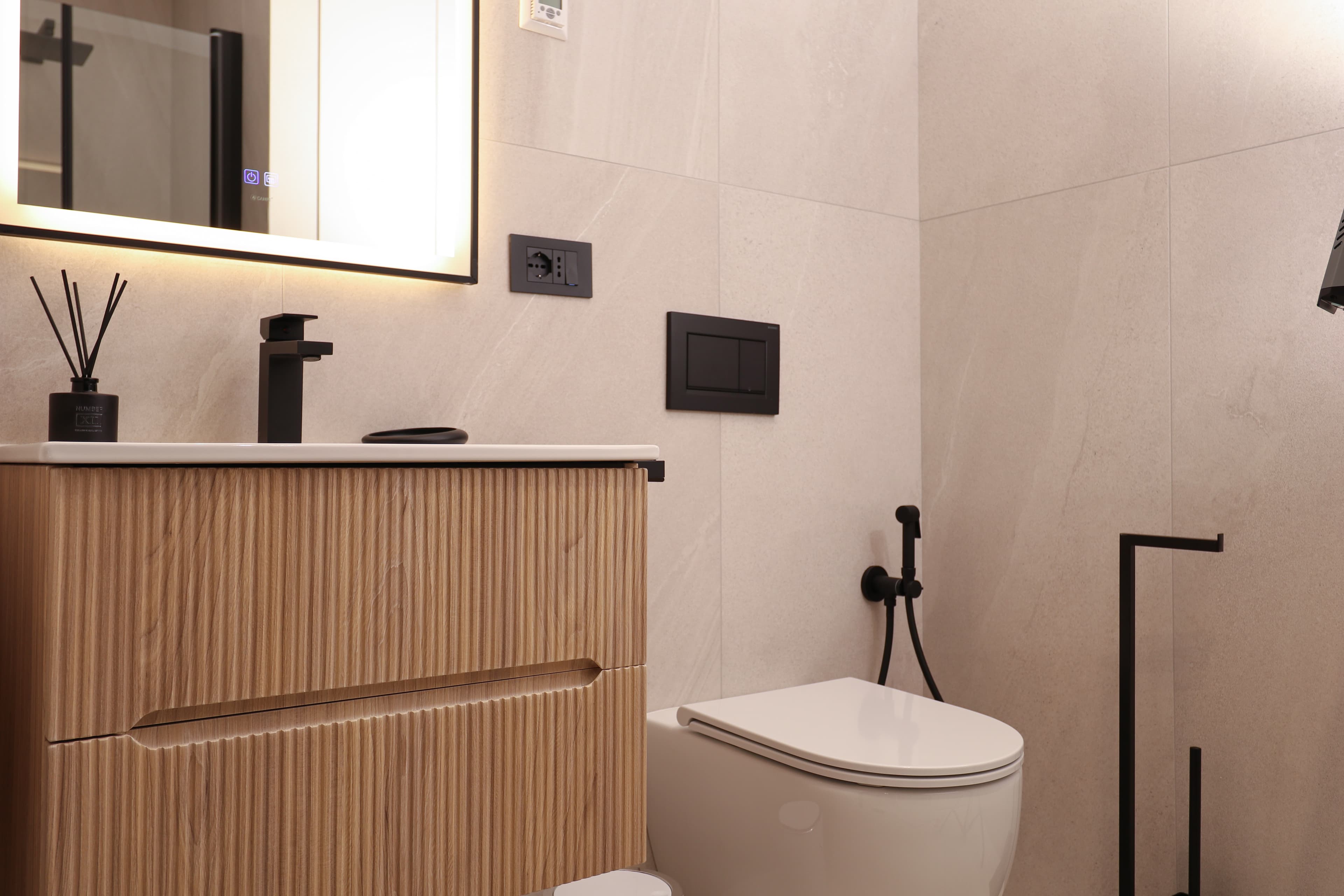Toilet complete with Hygienic Shower
