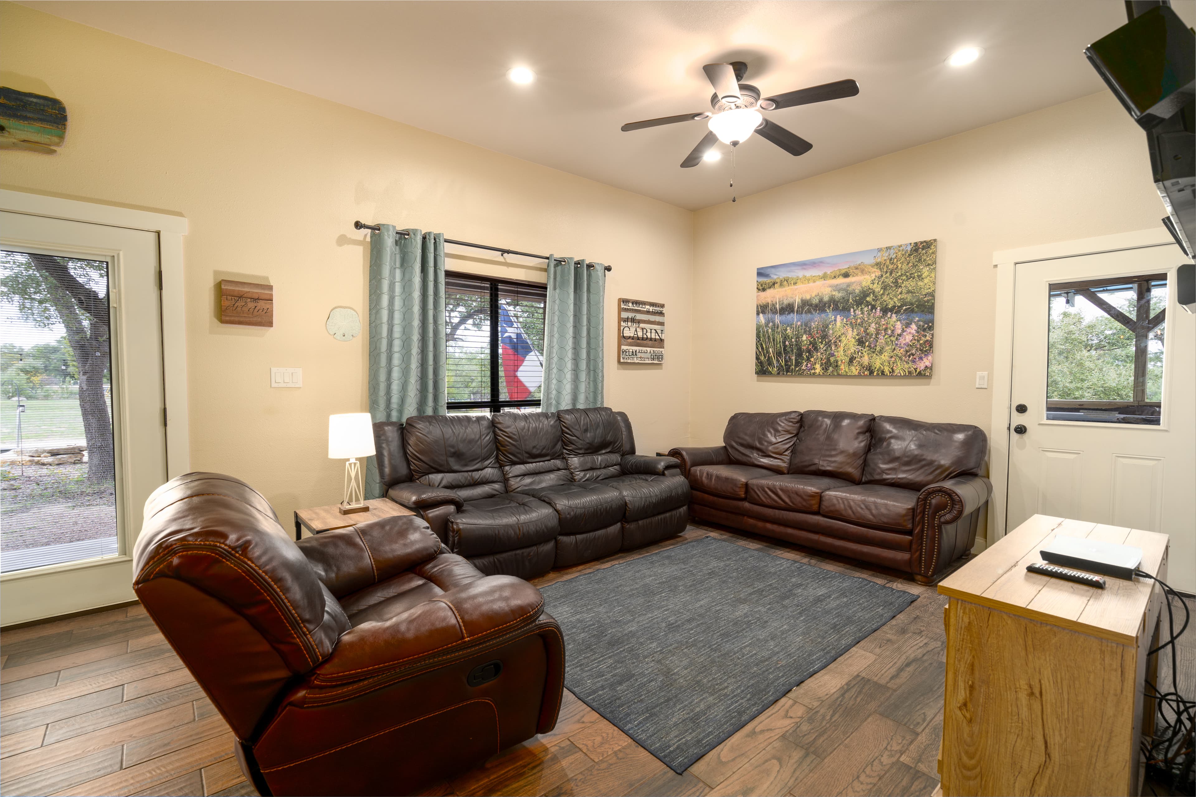 Large Living area with reclining couch