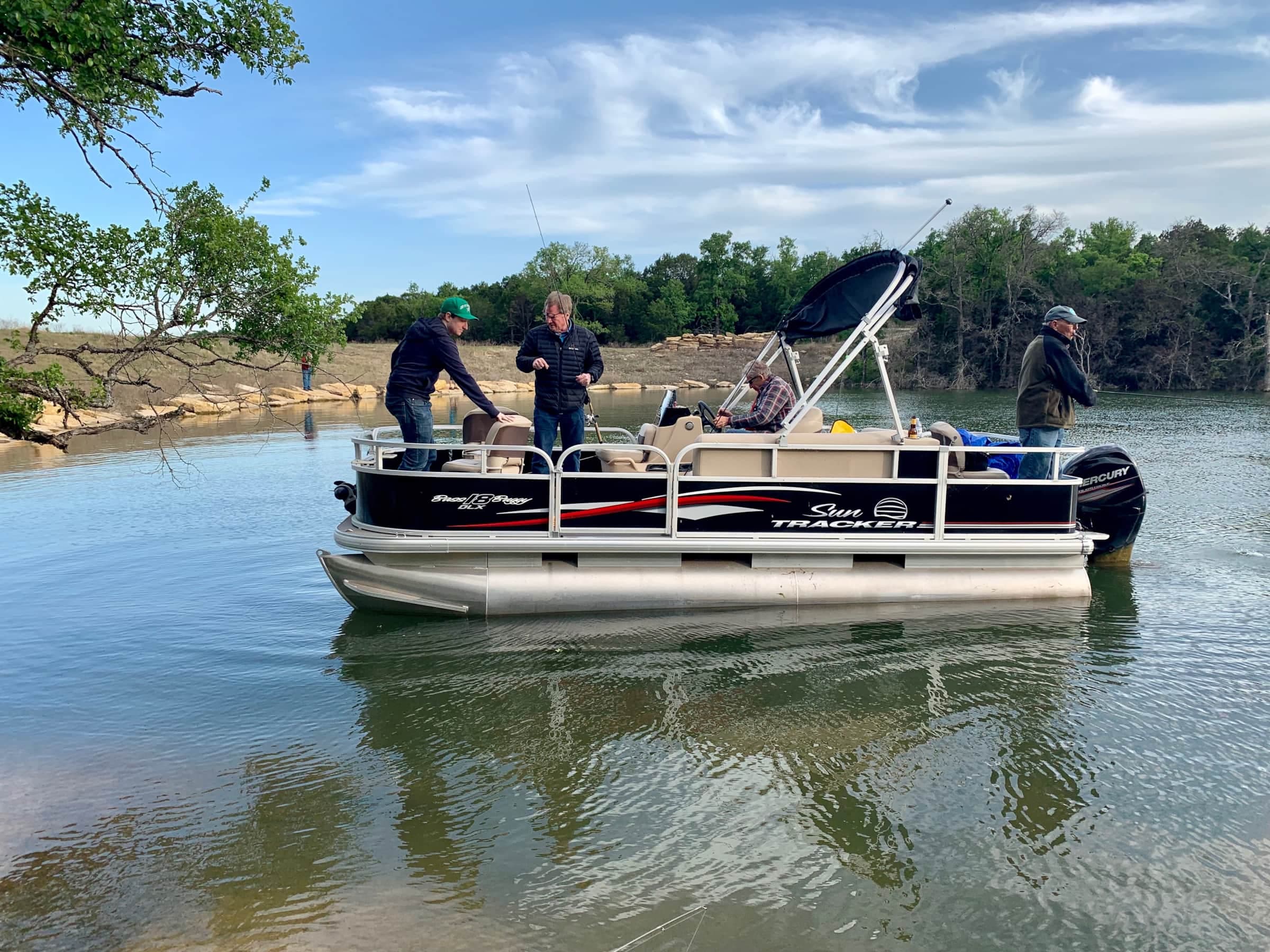 Pontoon Boat rental Lake Godstone