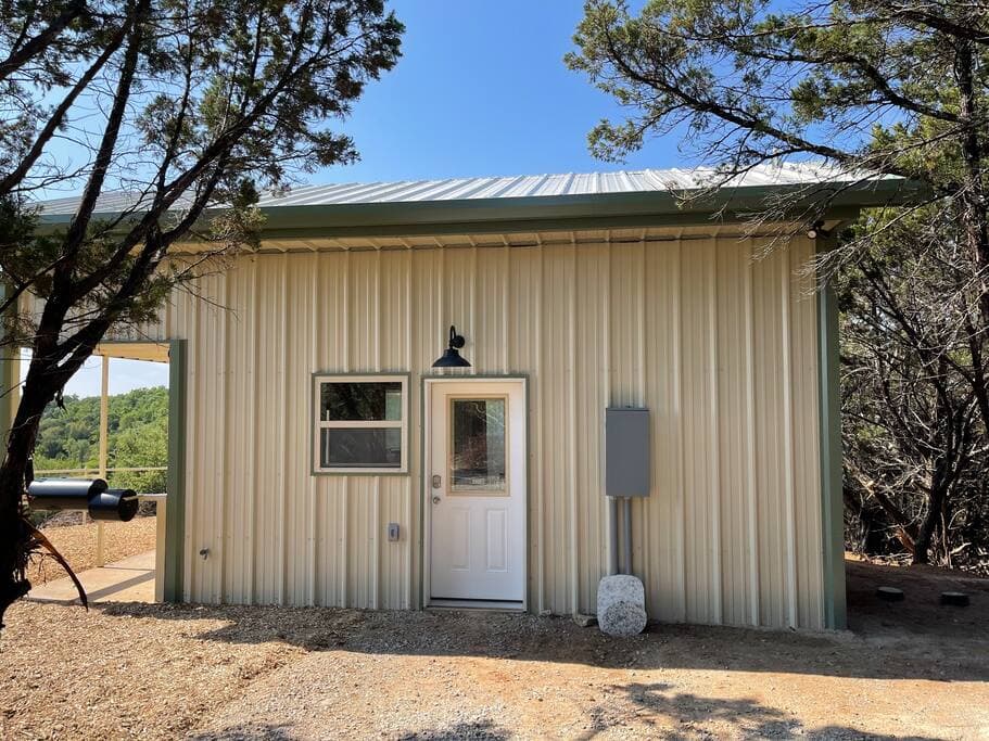 Lake Godstone Door Inspiration Cabin