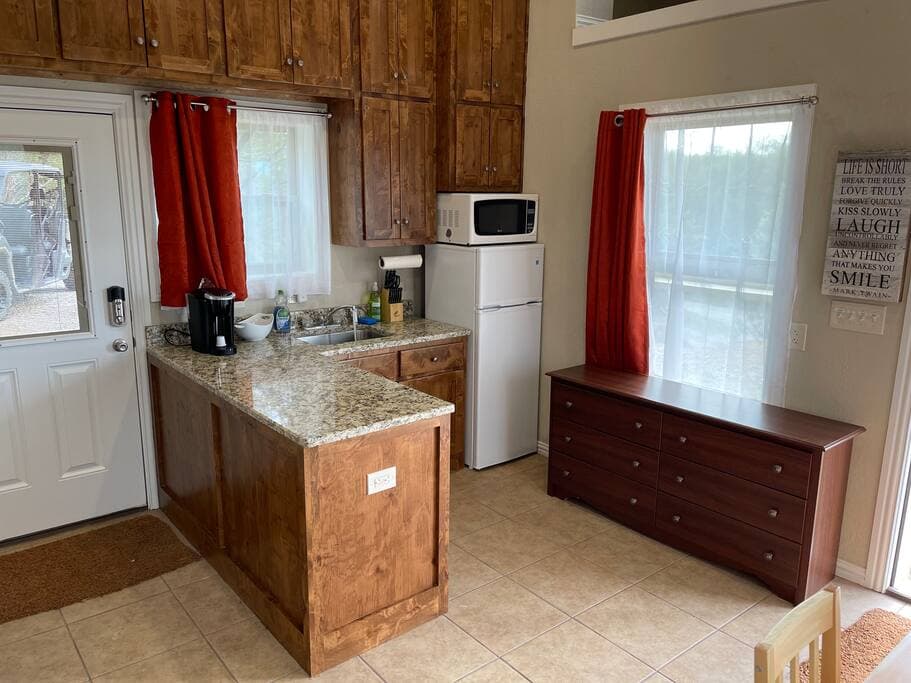 Lake Godstone Kitchen Inspiration Cabin
