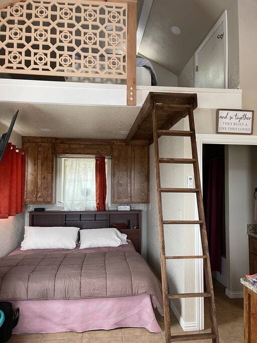 Lake Godstone Inspiration Cabin Ladder  to first loft