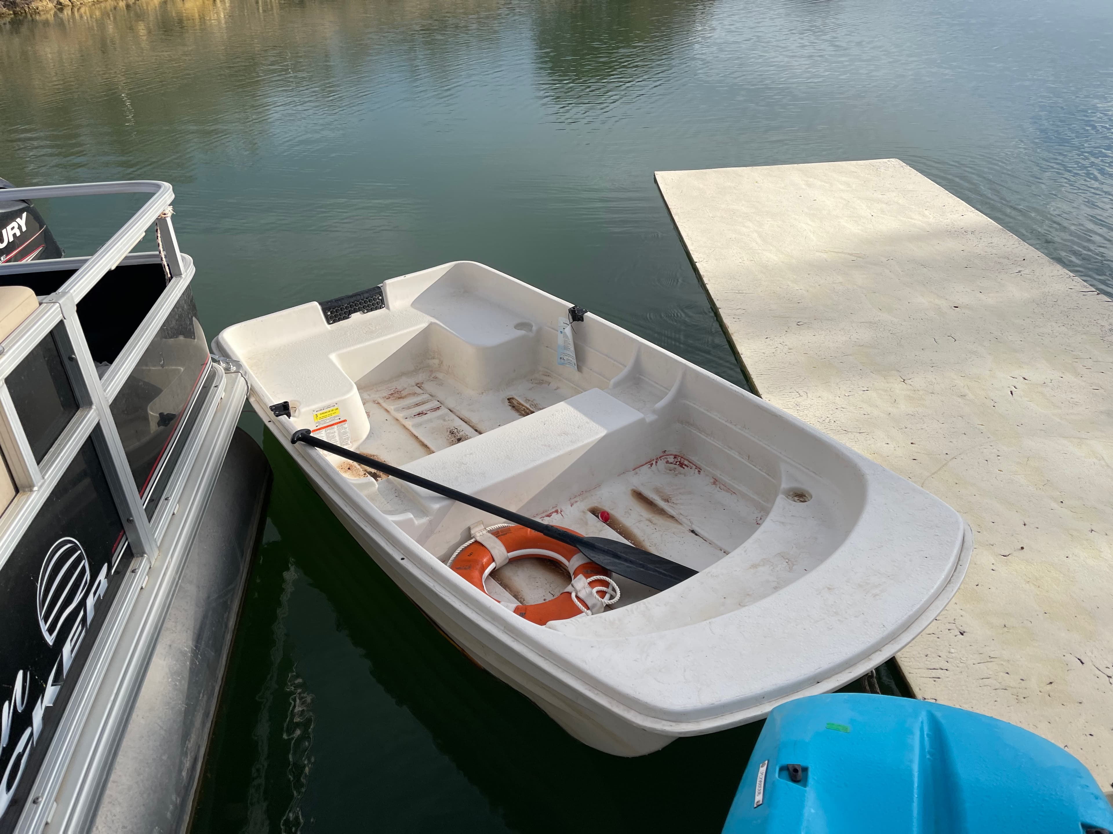 Lake Godstone Rowboat Rental
