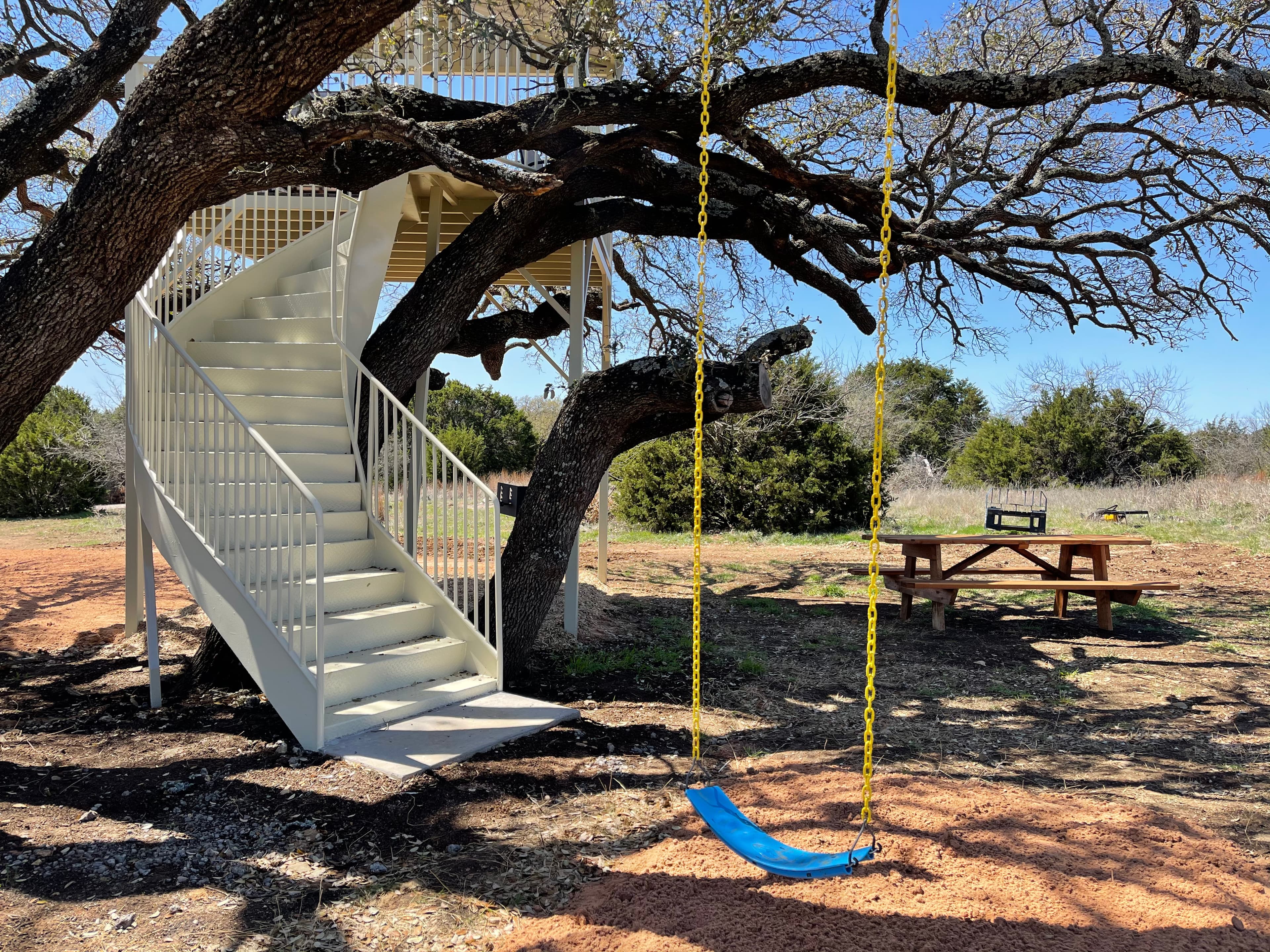 Lake Godstone Treehouse shelter refuge group campground