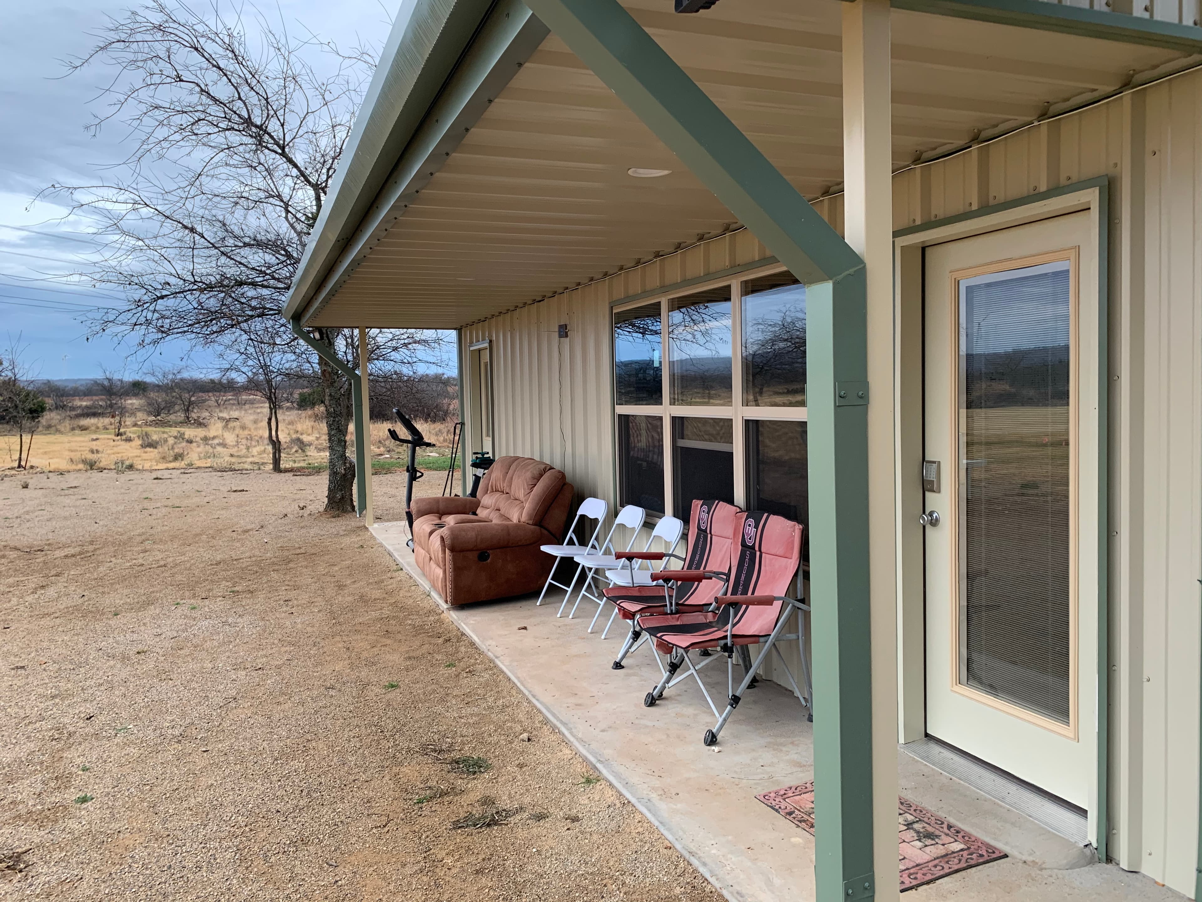 Lake Godstone Texas Family Reunion Sports field house cabin