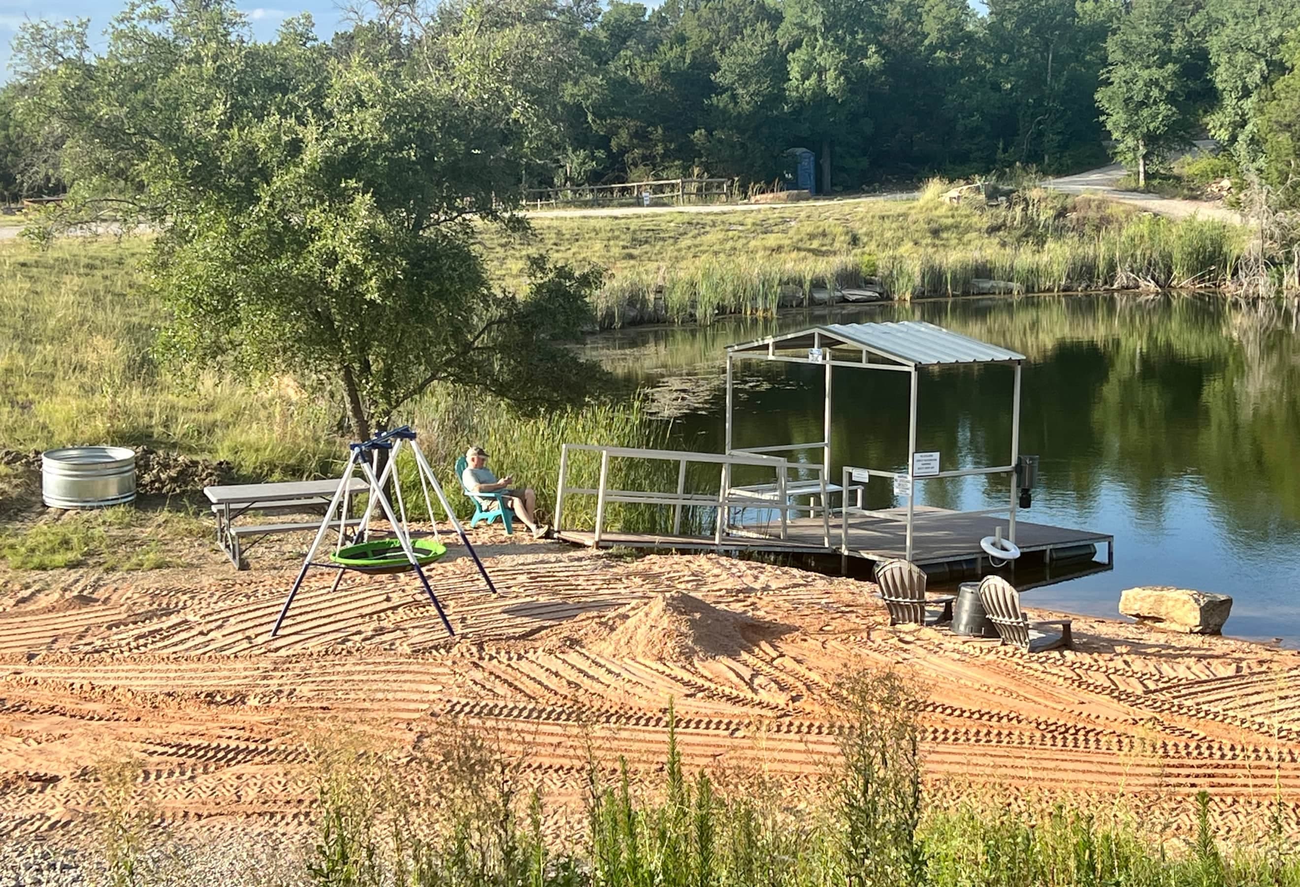 Lake Godstone Spillway Beach