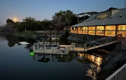 Lodge on Lake Godstone