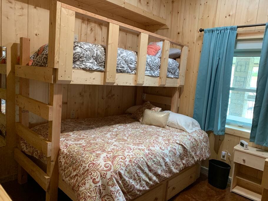 Lake Godstone Lodge Bedroom