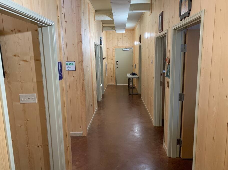 Lake Godstone Lodge hallway