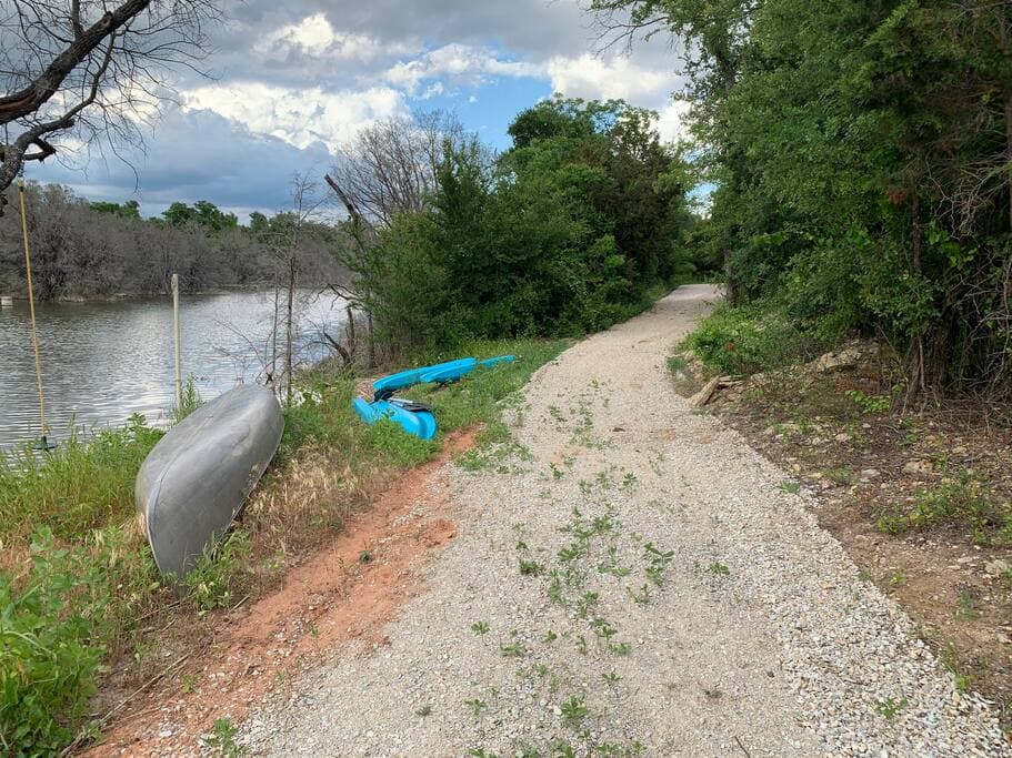 Lake Godstone Canoe and kayaks