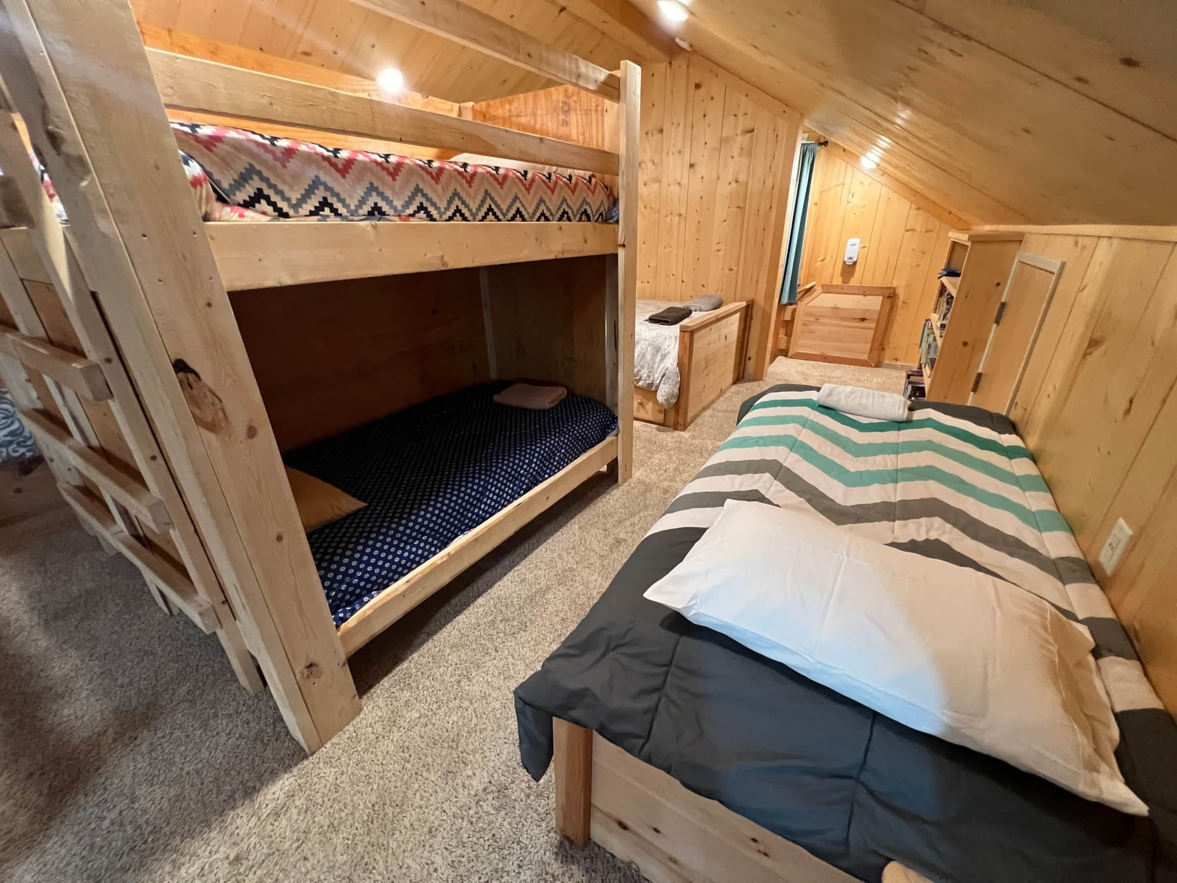 Lake Godstone Lodge Upper Dorm5