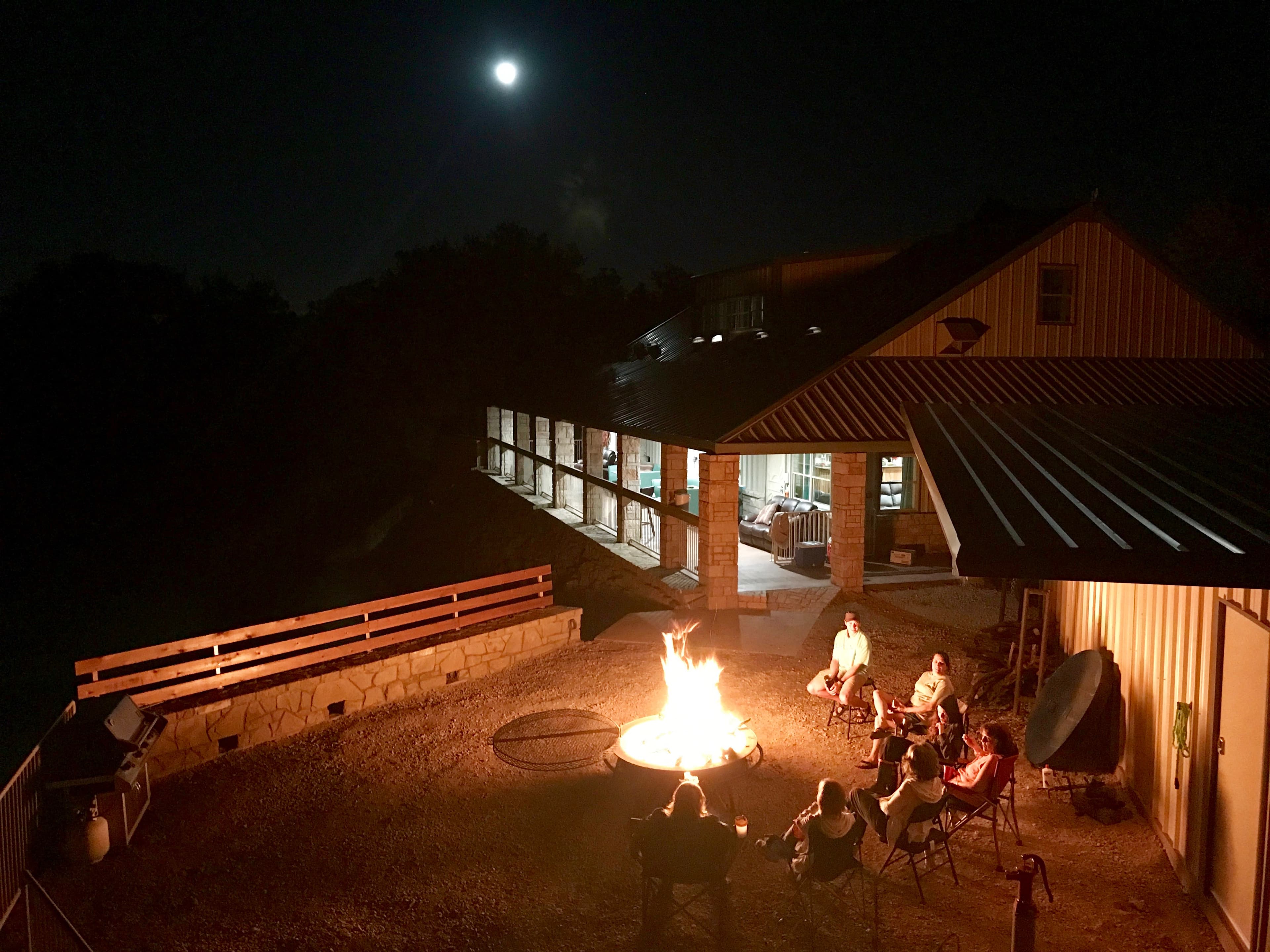 Lake Godstone Lodge Fire pit night thre