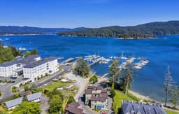 Sooke Harbour Penthouse - King Suite
