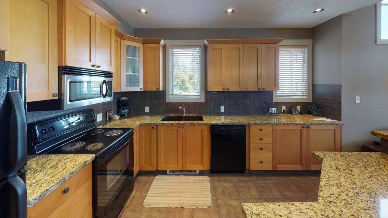 Gallery Image 16