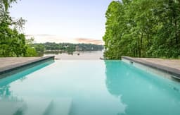 3 Acre 5BR Resort: private pool, hot tub boat dock