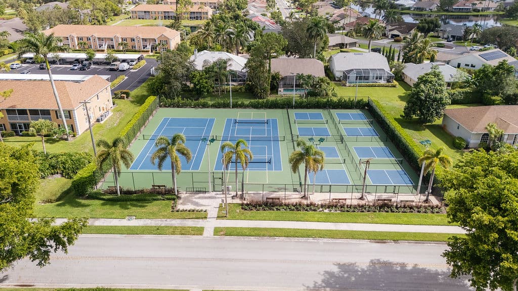 Pickleball & Tennis Courts