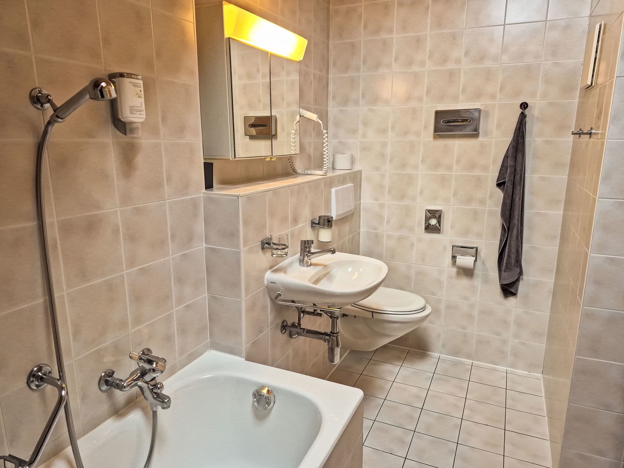 Bathroom / Wellness