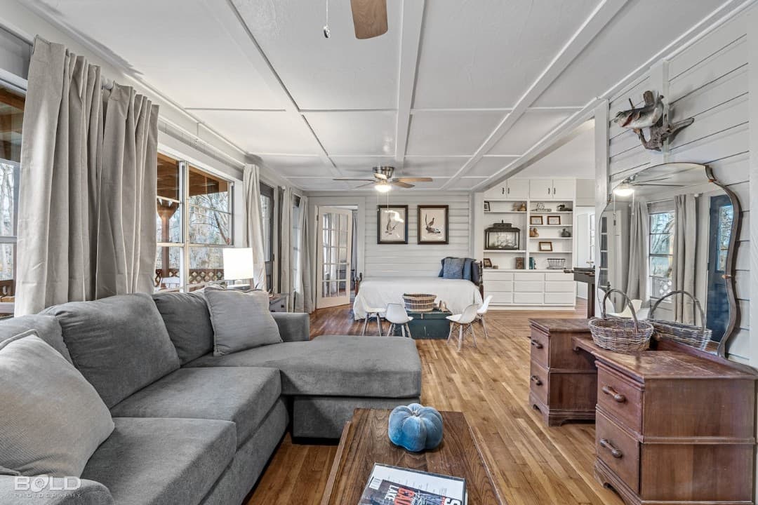 Gallery Image 15