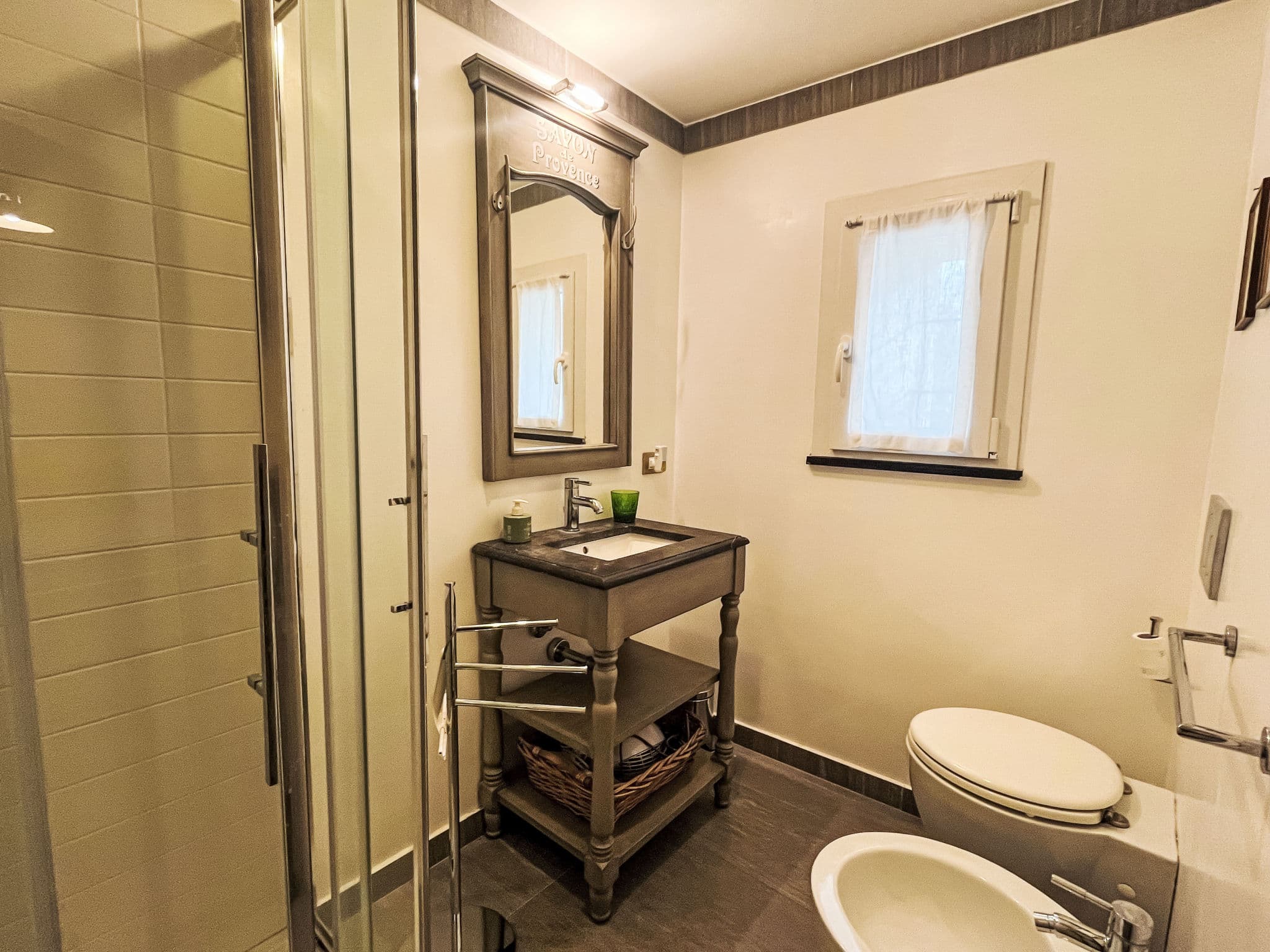 Bathroom / Wellness