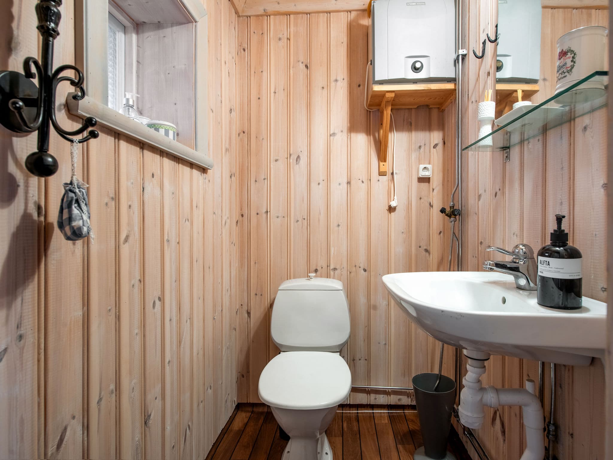 Bathroom / Wellness