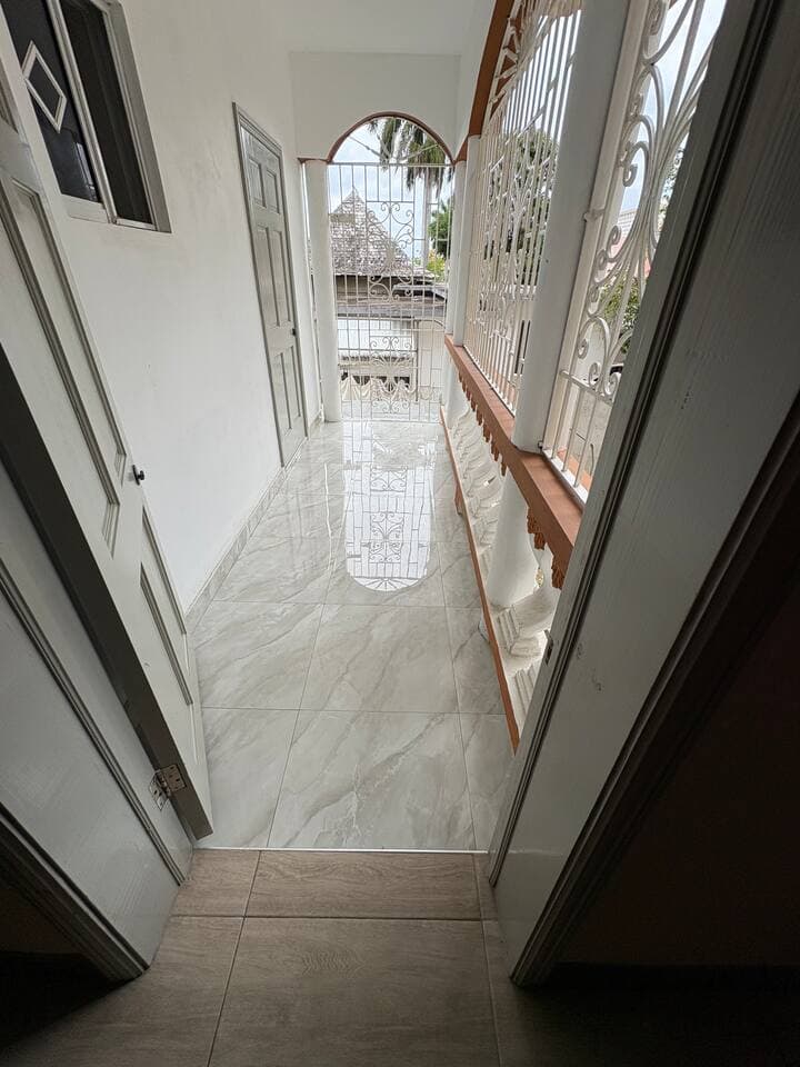 Gallery Image 13