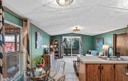 Chic Cypress View Cabin w/Kayaks & Canoes