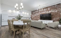 Glamorous Heart of Kentucky 4 Bed 2 bath Luxury Suite